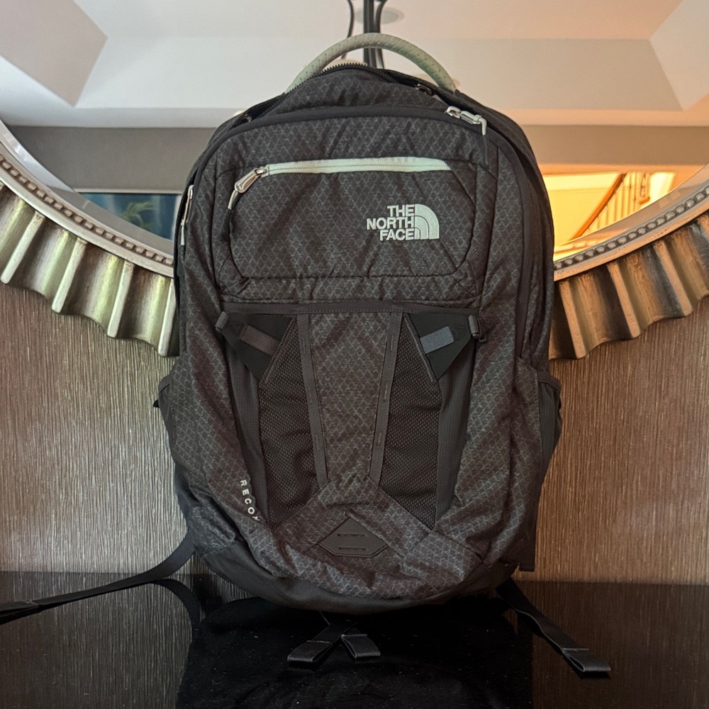 The North Face Women's Recon Backpack